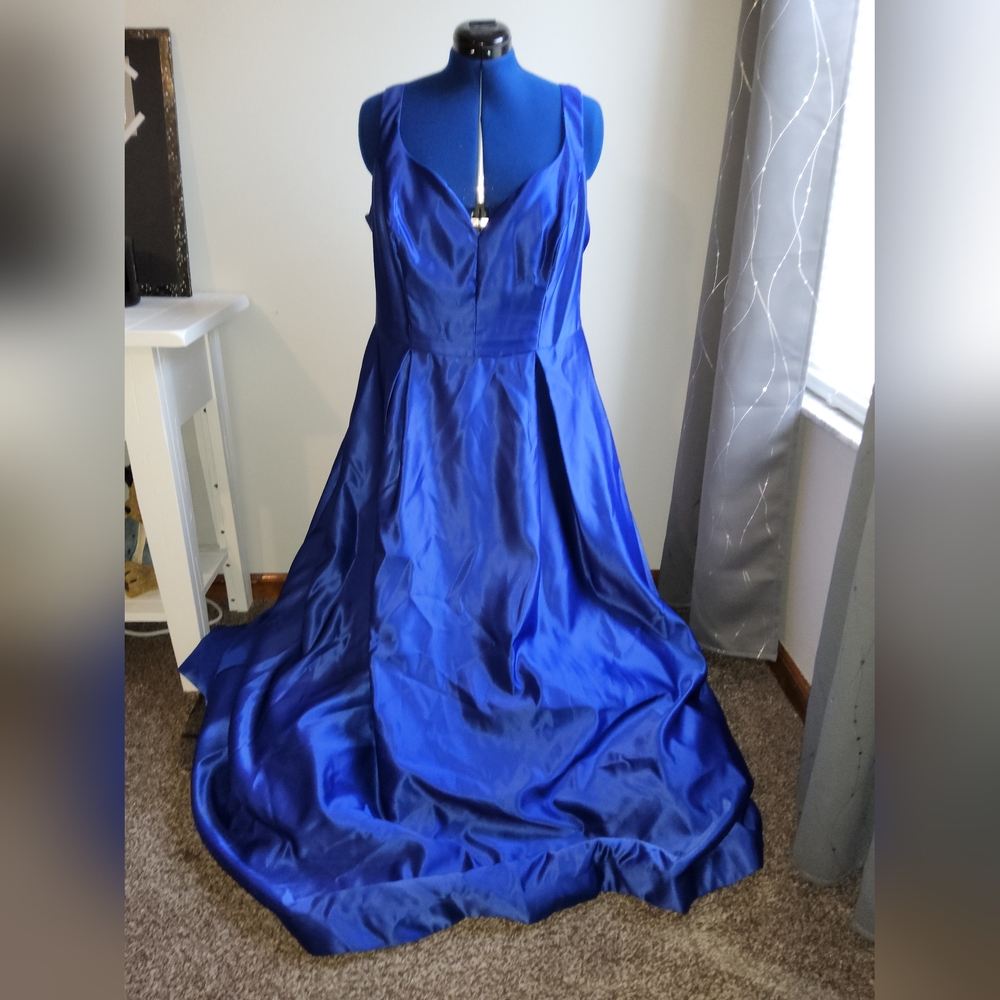 Formal full length dress